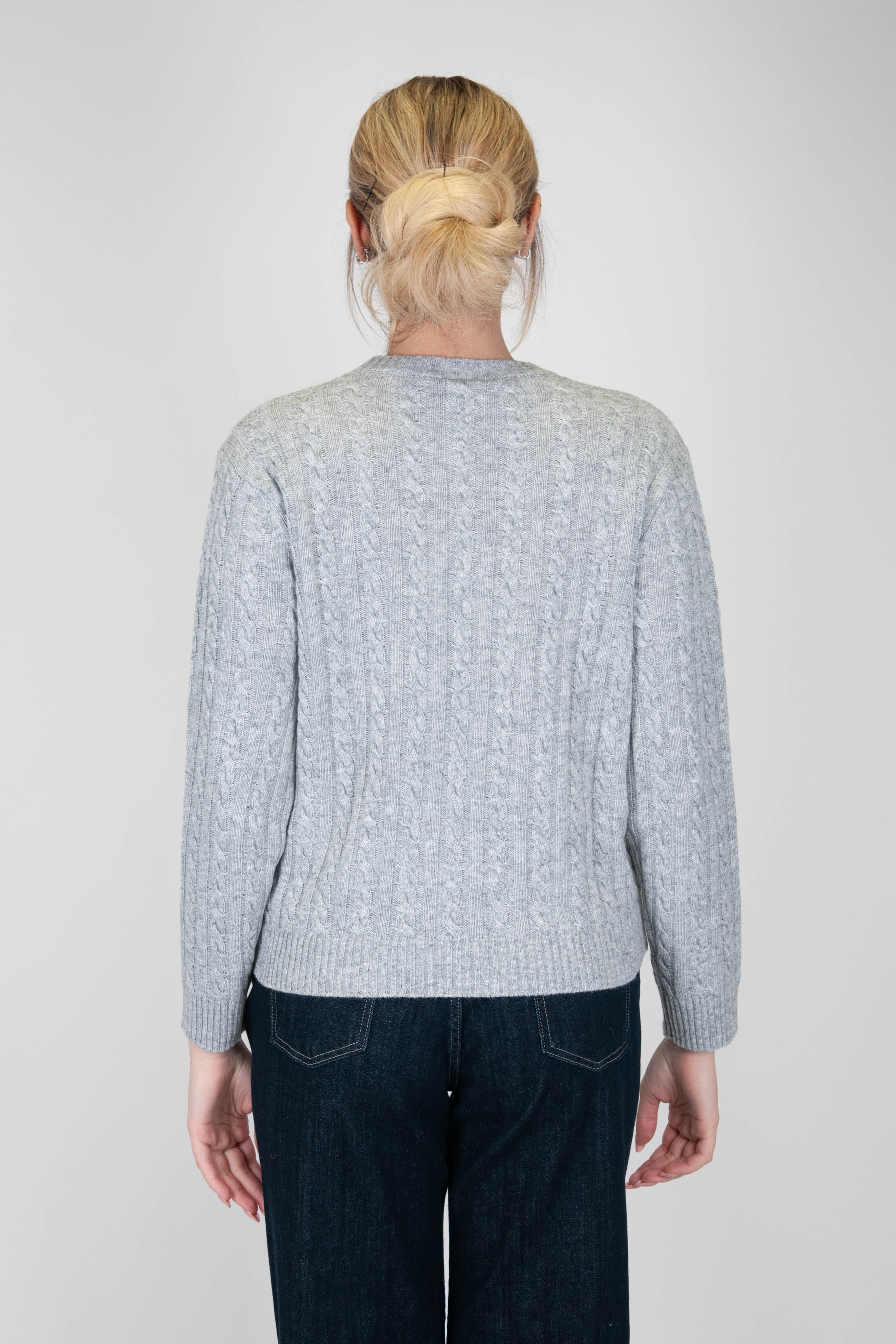 Tension in - Crew-neck sweater in cashmere blend with cables