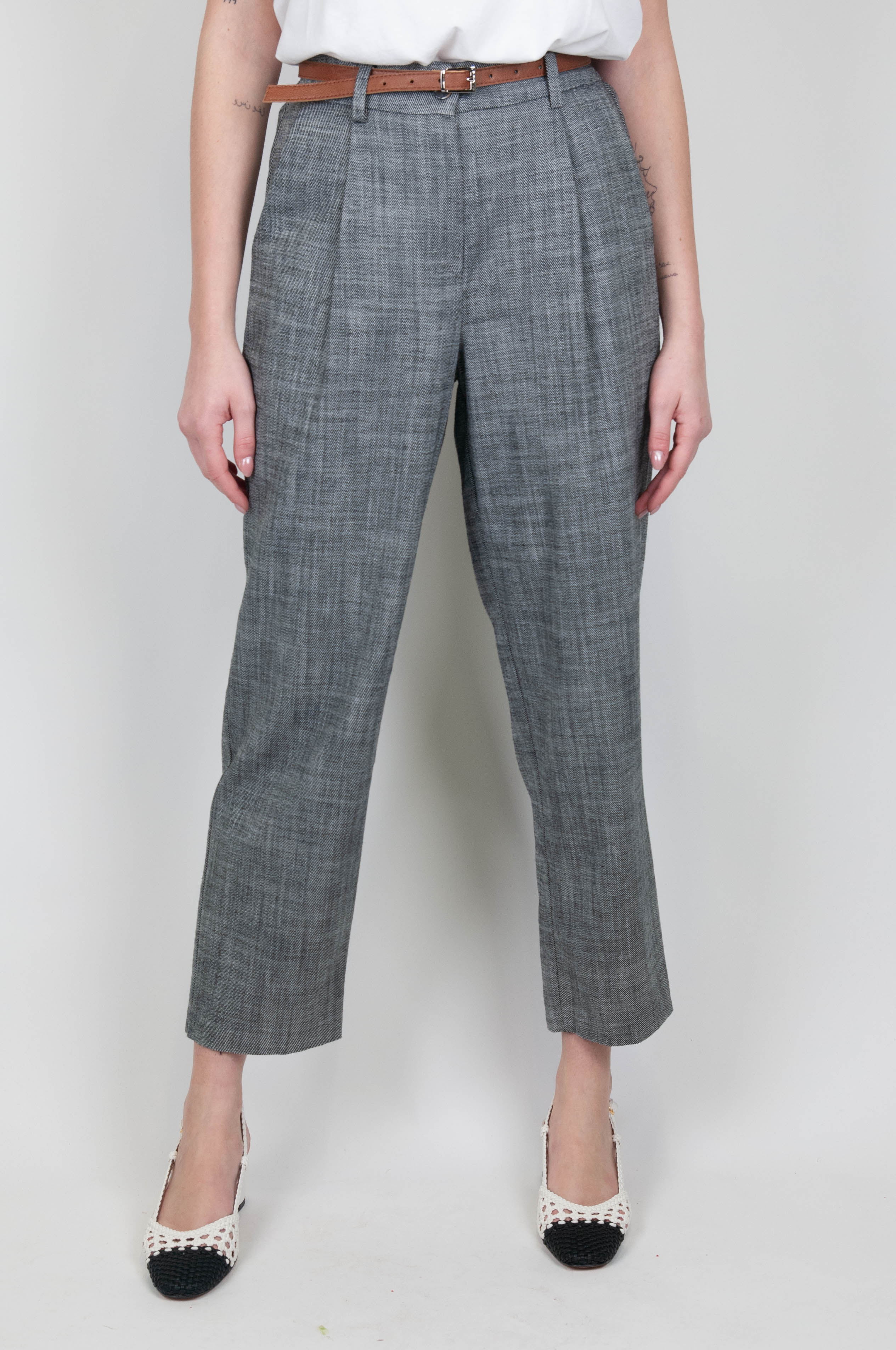 Tension in - Denim trousers with pleats