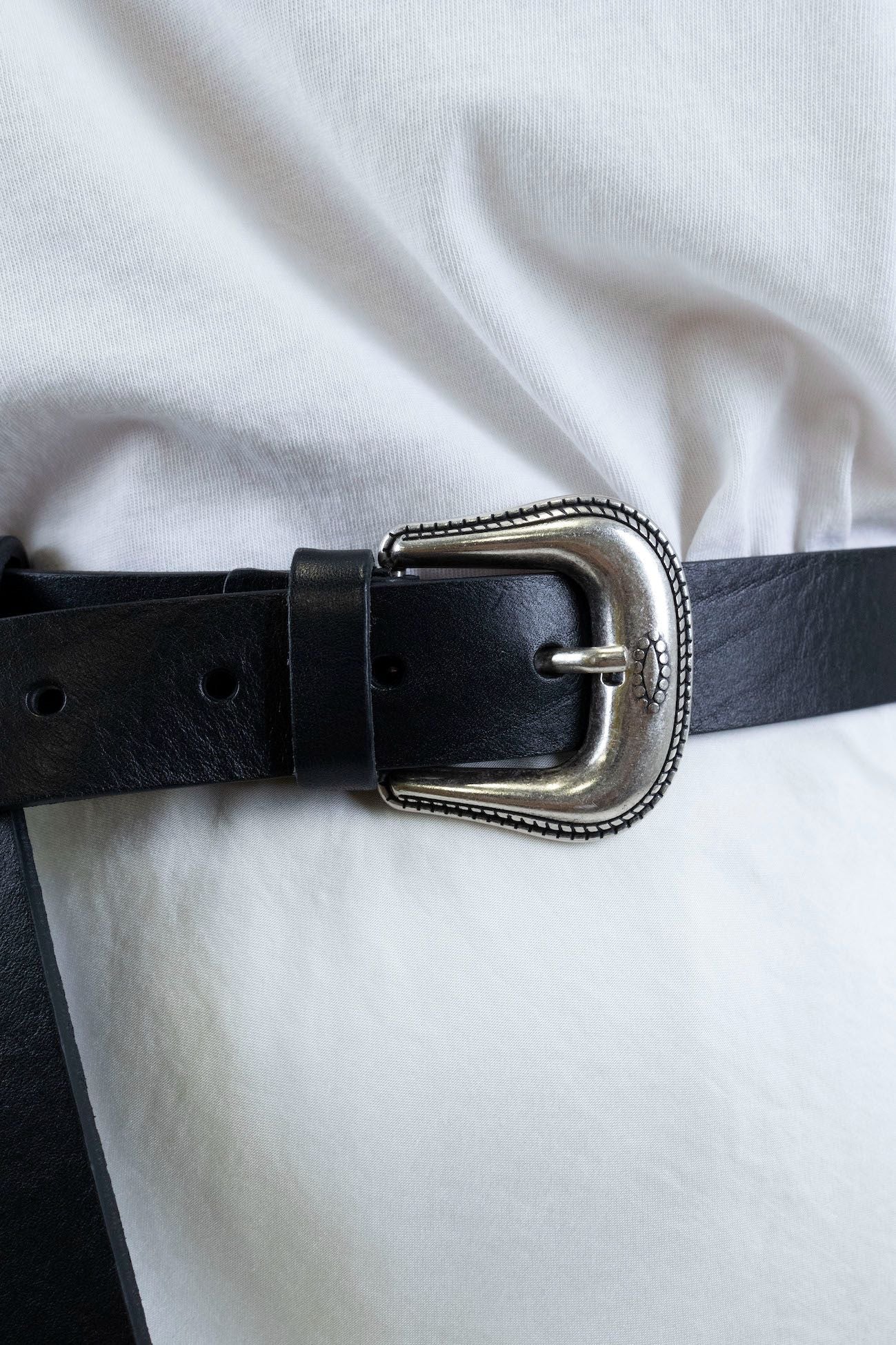 Haveone - Leather belt with steel buckle