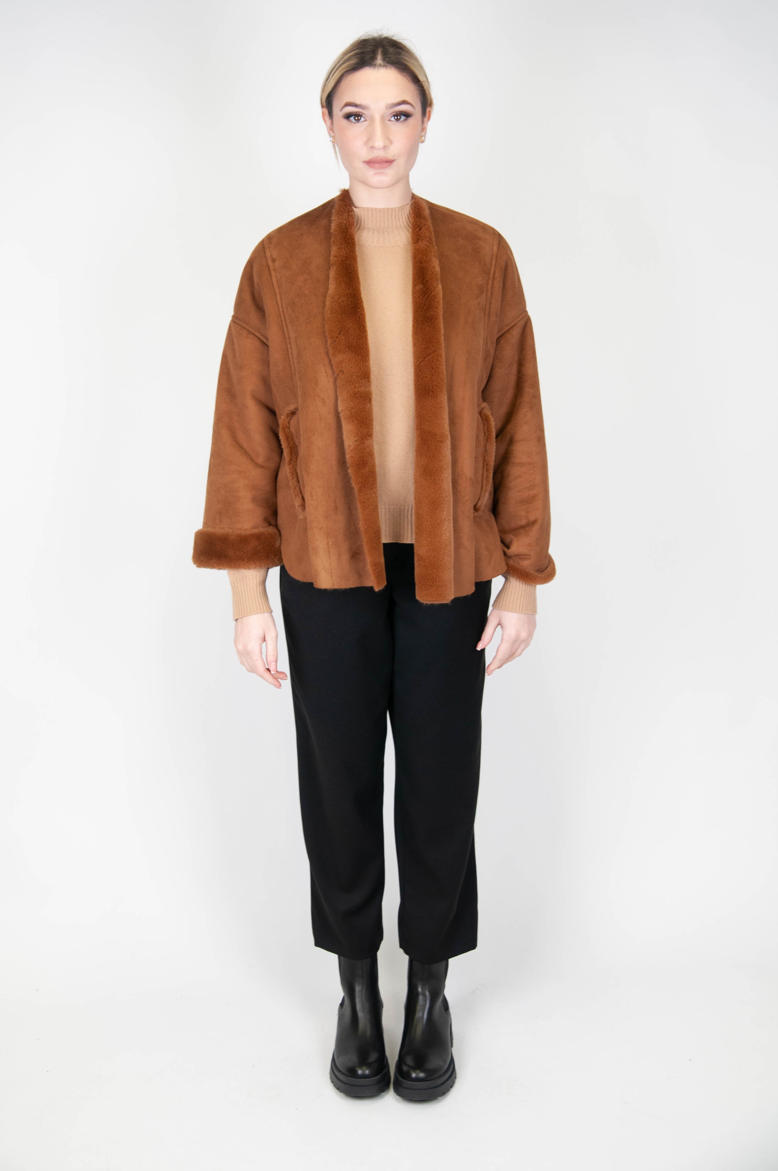 Souvenir - Open eco-sheepskin with pockets