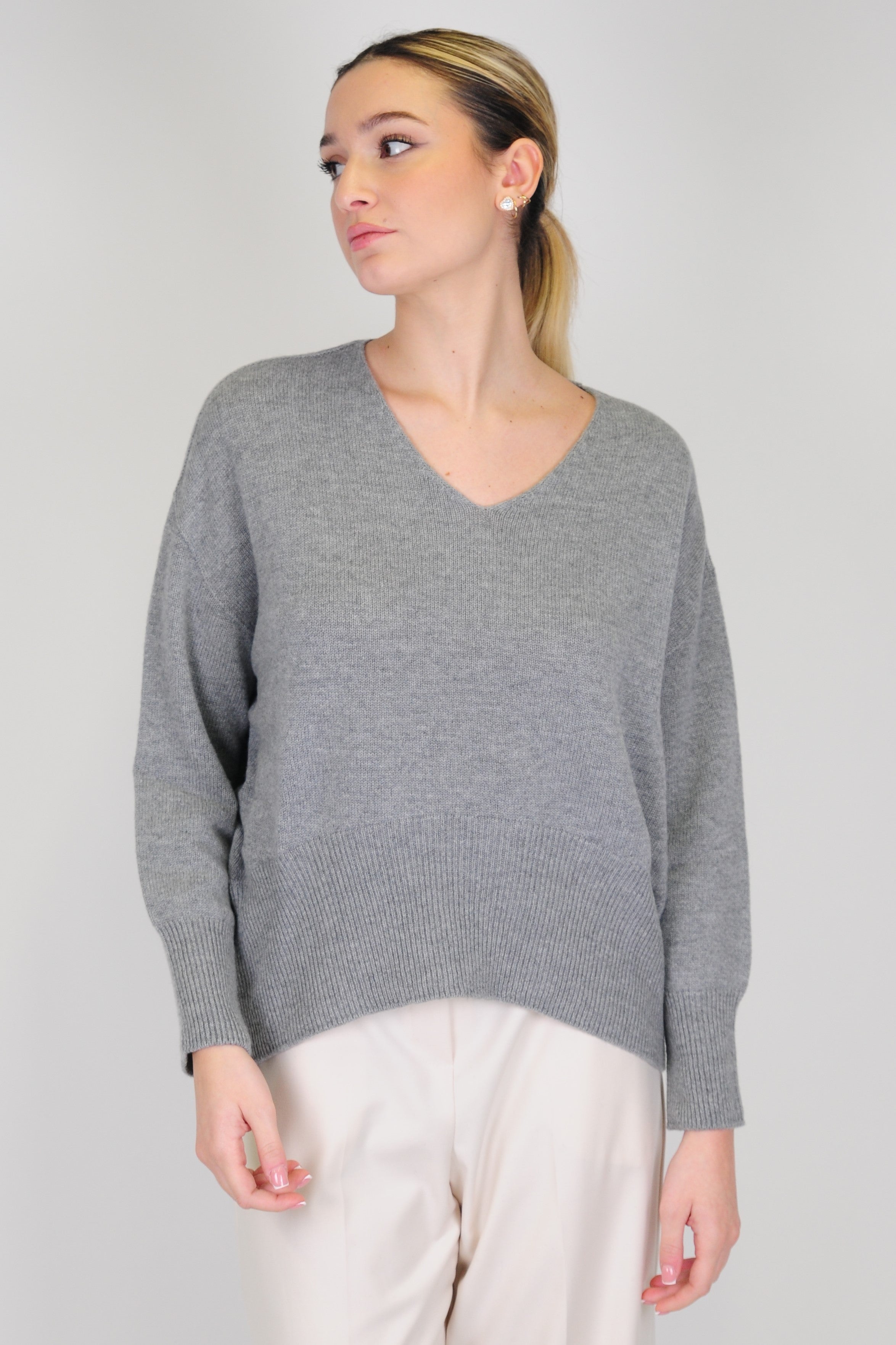 Tensione in - Maglia con scollo a v in misto cashmere