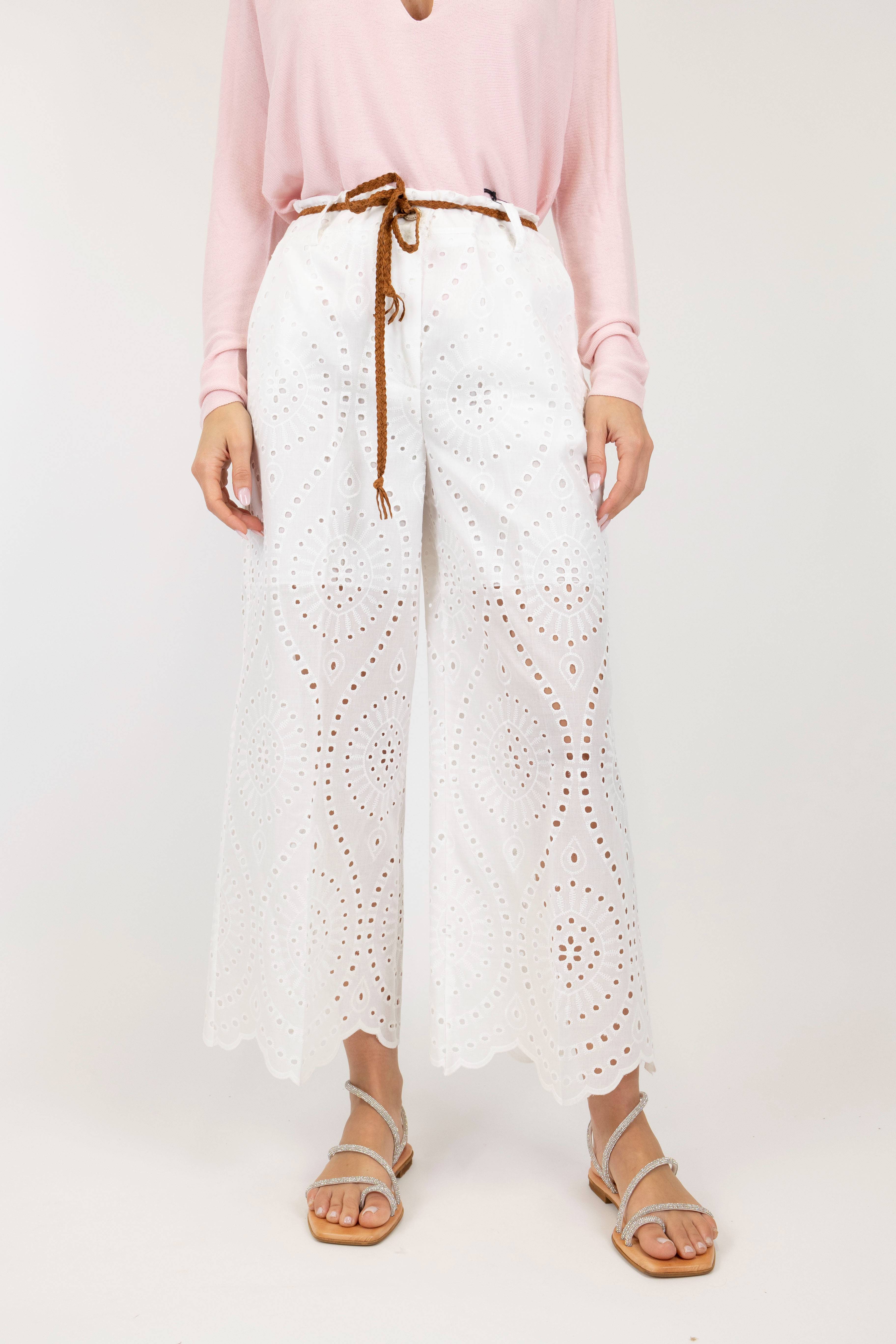 Tension in - Trousers with elasticated waist in broderie anglaise