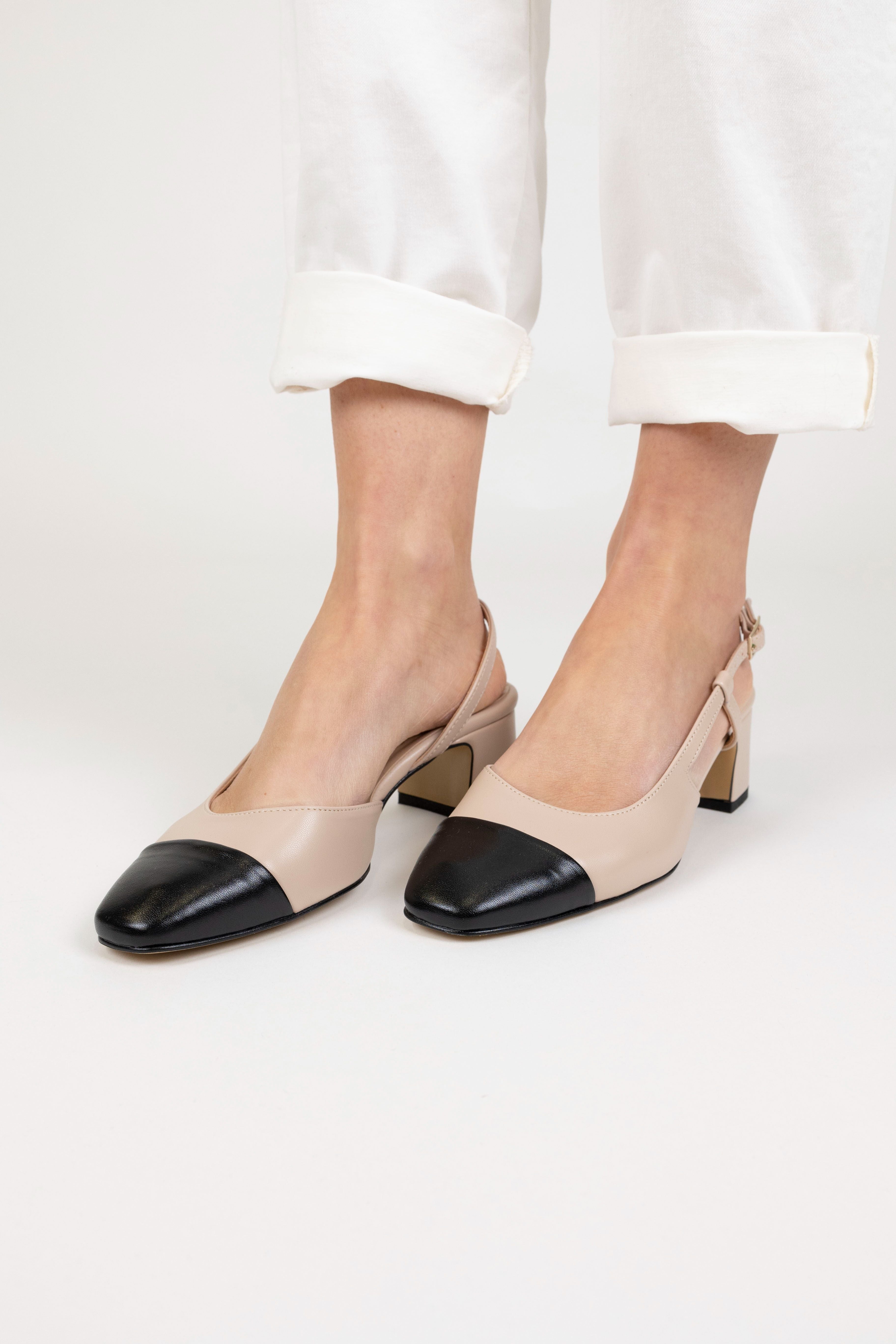 Ovyé - Slingback in pelle con punta a contrasto