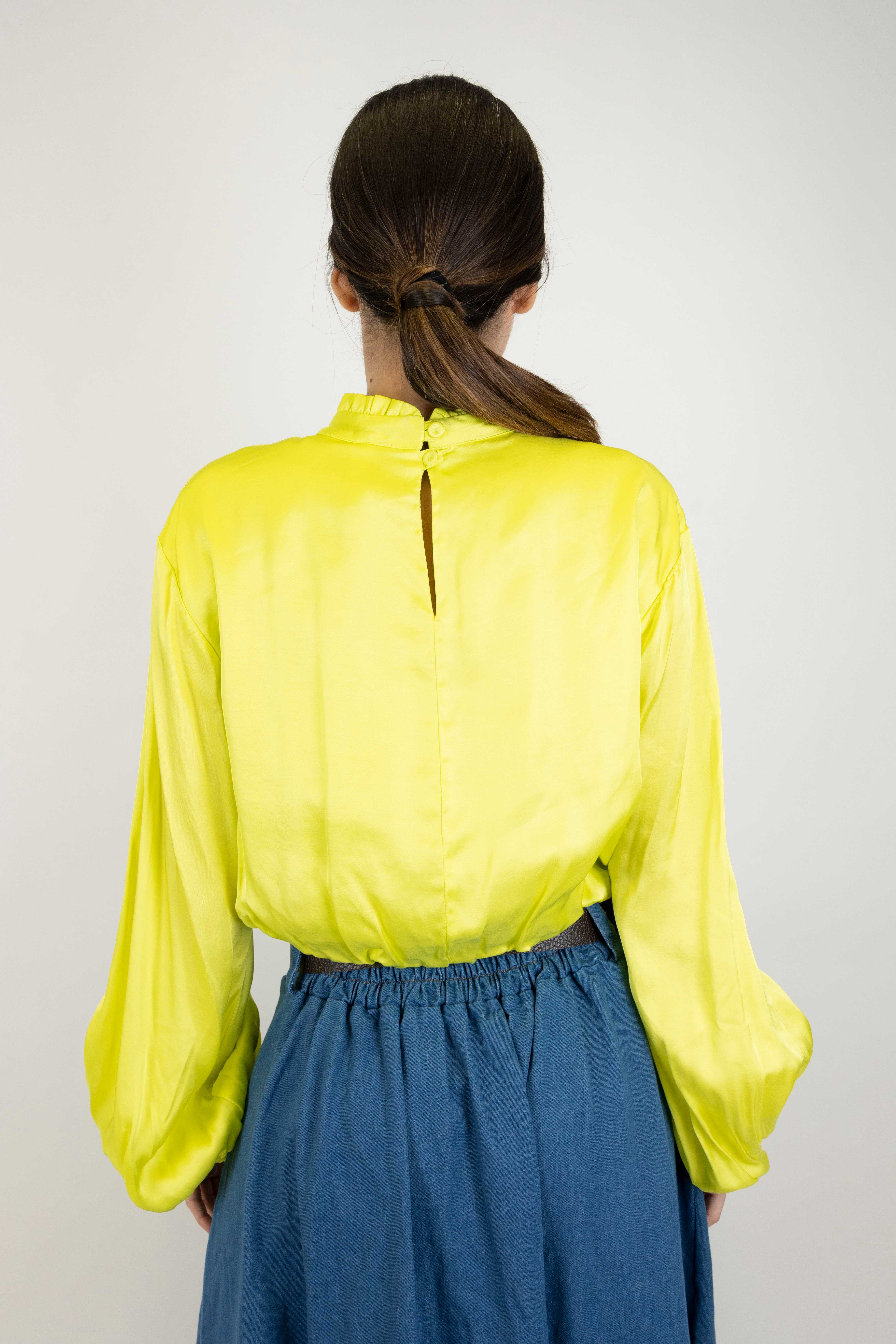 Tension in - Cropped neck blouse with viscose ruffles