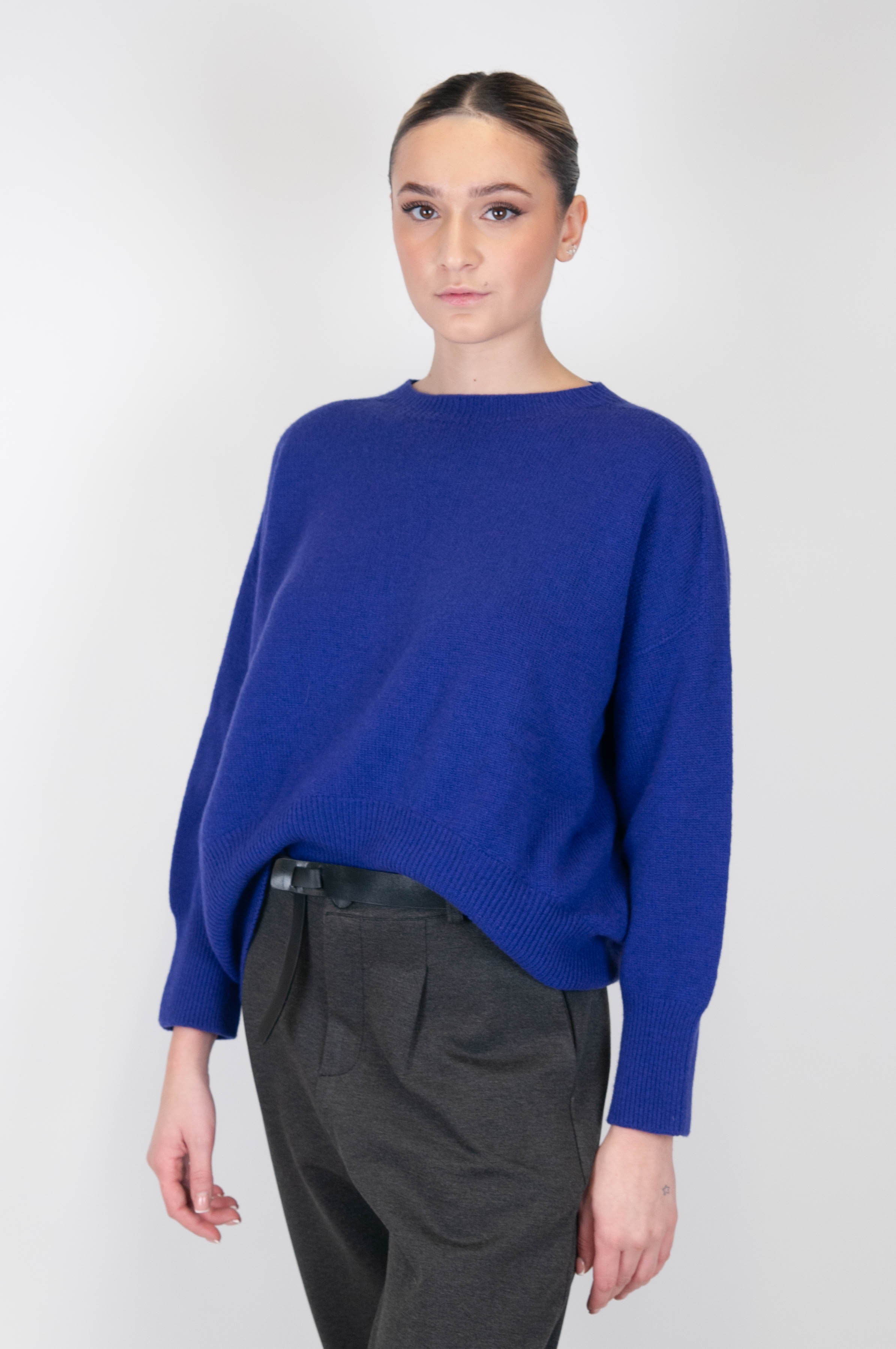 Tension in - Cashmere blend crew-neck sweater with rounded hem